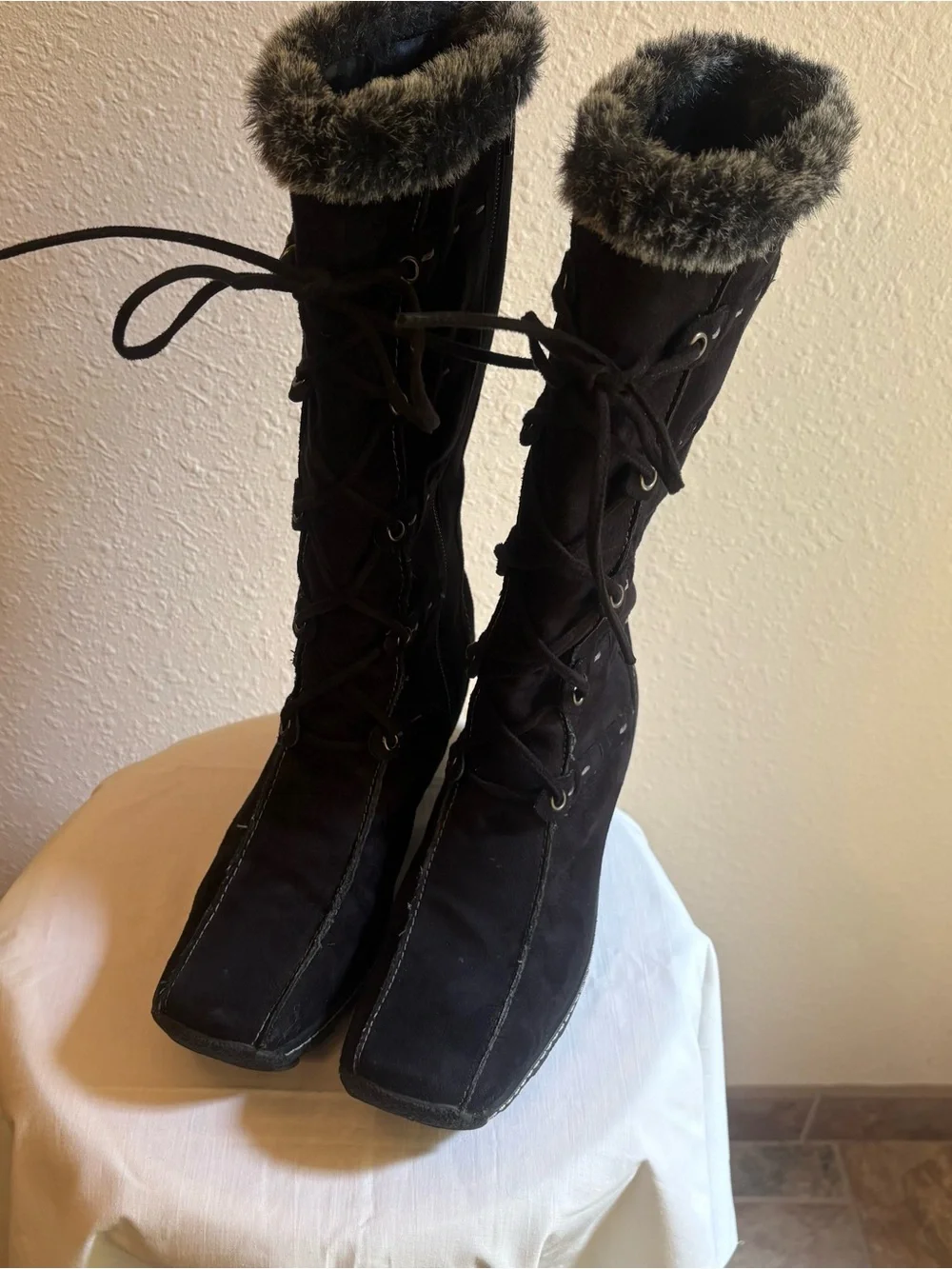 High Sierra Black Faux-Fur Lace-Up Wedge Winter Boots